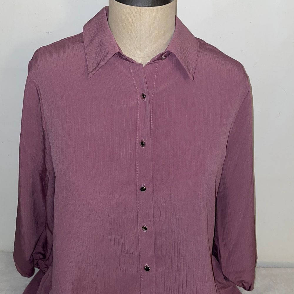 Cato Small Blouse Dark Lilac Ruffle bottom collar 3/4 sleeve elastic cuff nwot